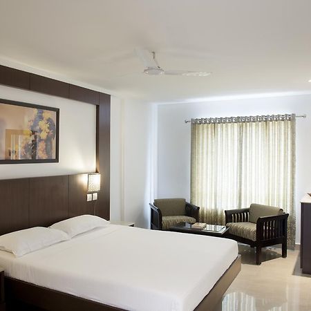 Lalitha Inn Ґуруваюр Екстер'єр фото