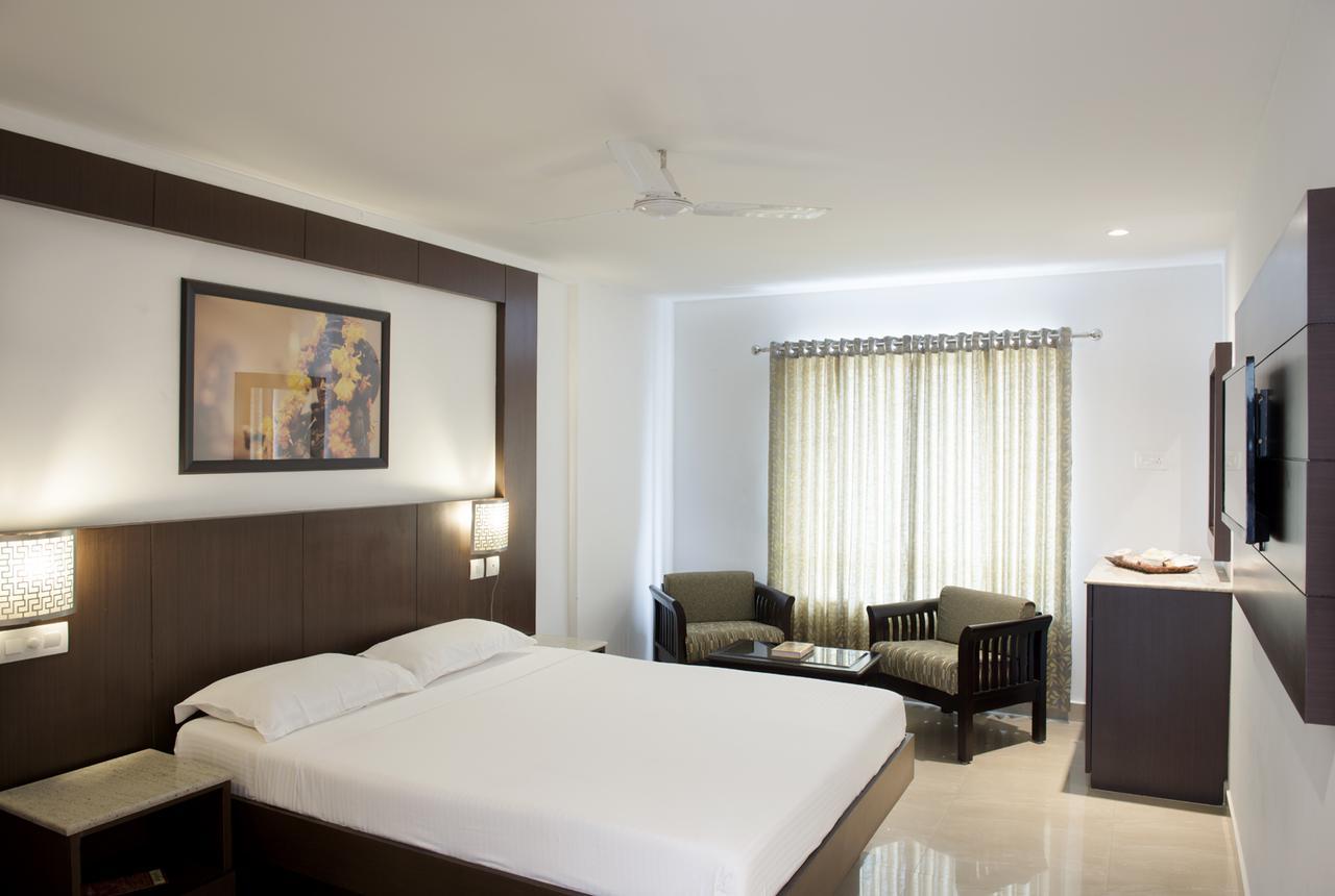 Lalitha Inn Ґуруваюр Екстер'єр фото