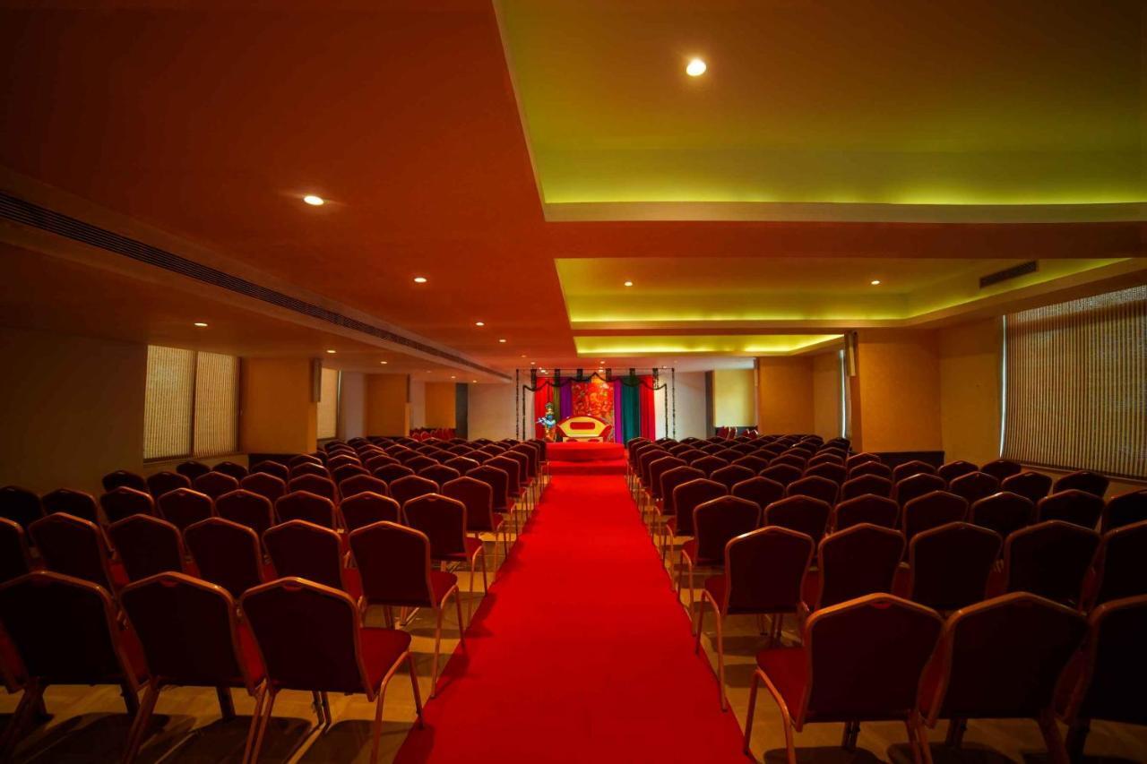 Lalitha Inn Ґуруваюр Екстер'єр фото