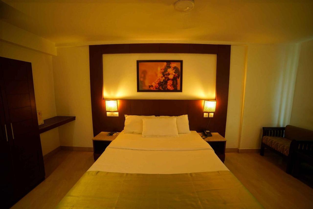 Lalitha Inn Ґуруваюр Екстер'єр фото