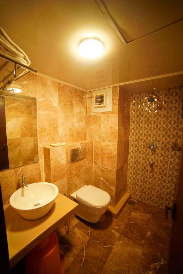 Lalitha Inn Ґуруваюр Екстер'єр фото